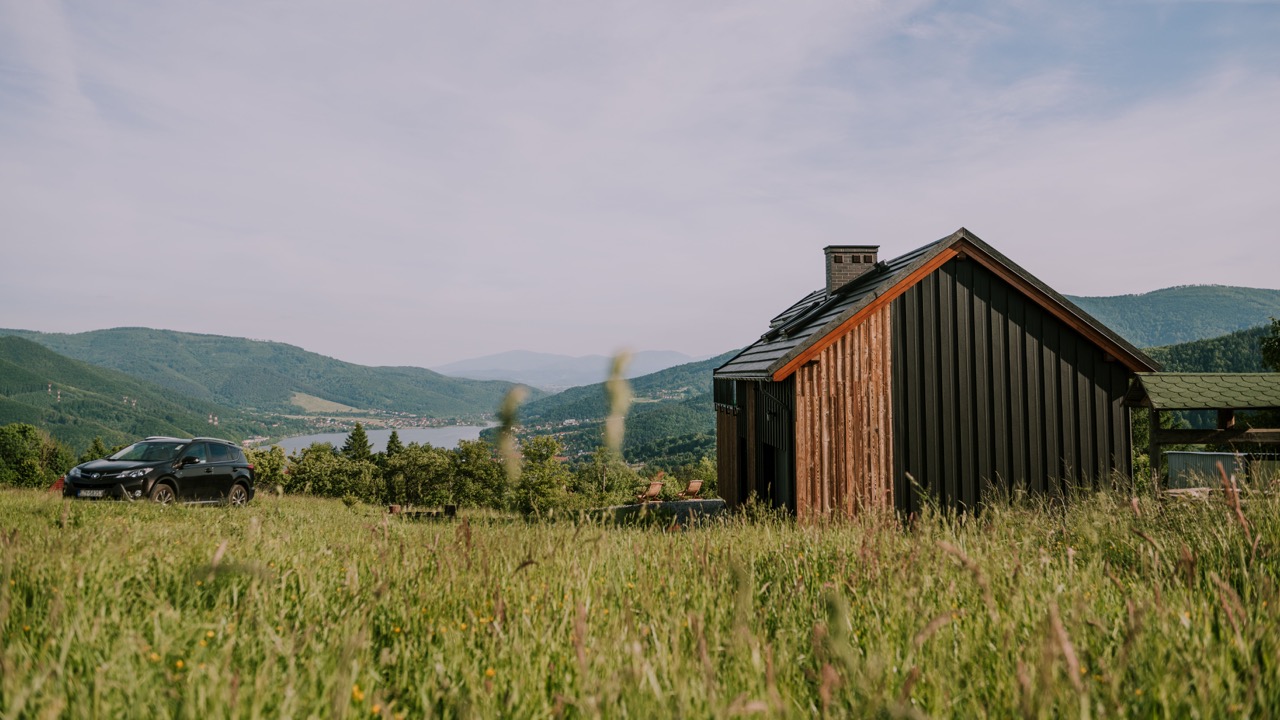 Shou Sugi Ban vs. Other Facade Materials