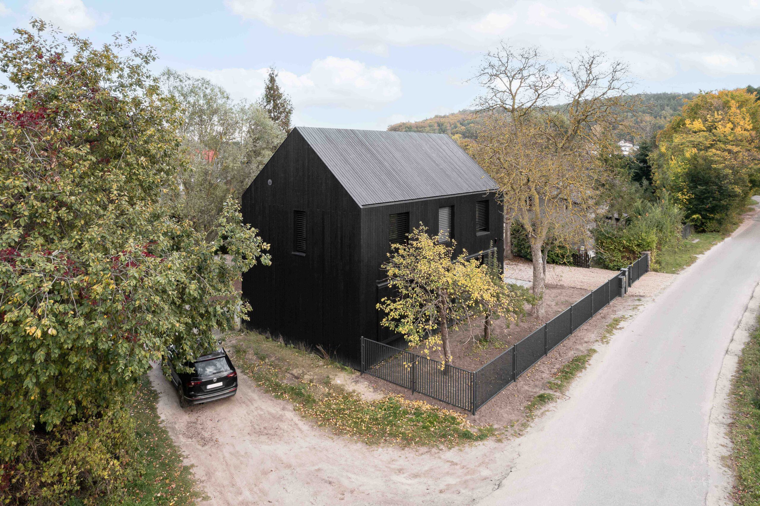 Black Wooden Facade – Fashionable and Timeless